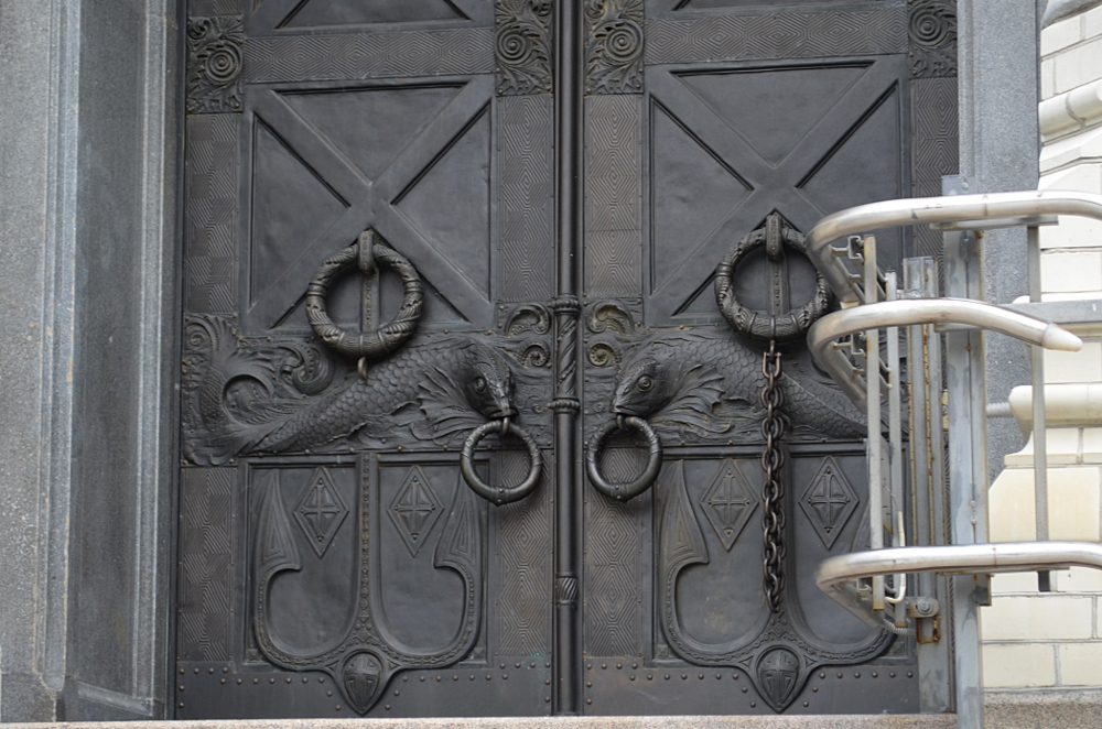 Южные двери Морского собора