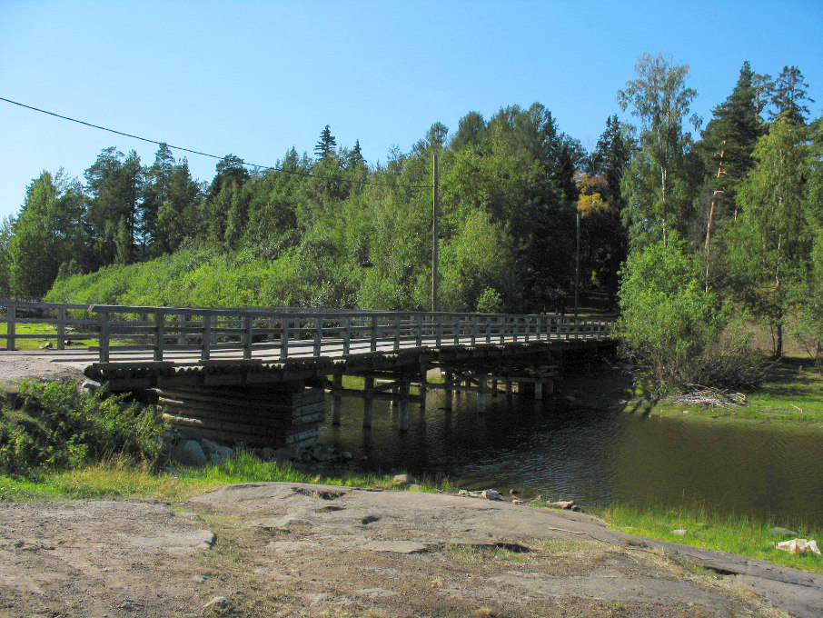 Валаам. Деревянный мост. 2006